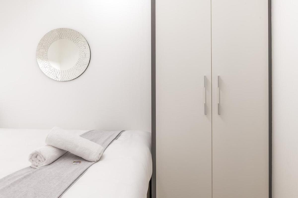Contemporary 2-bed With Parking Le Cap